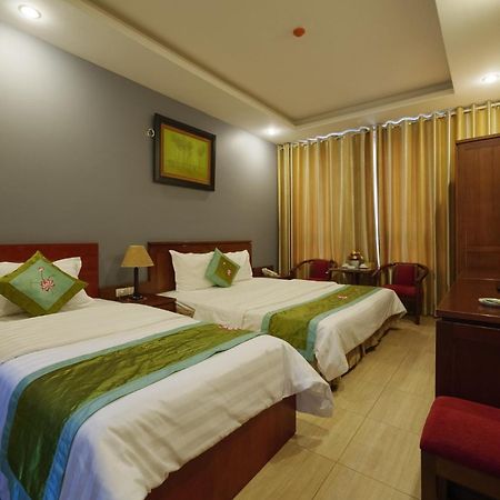 Ngan Ha Hotel Long Bien Hanoi Esterno foto