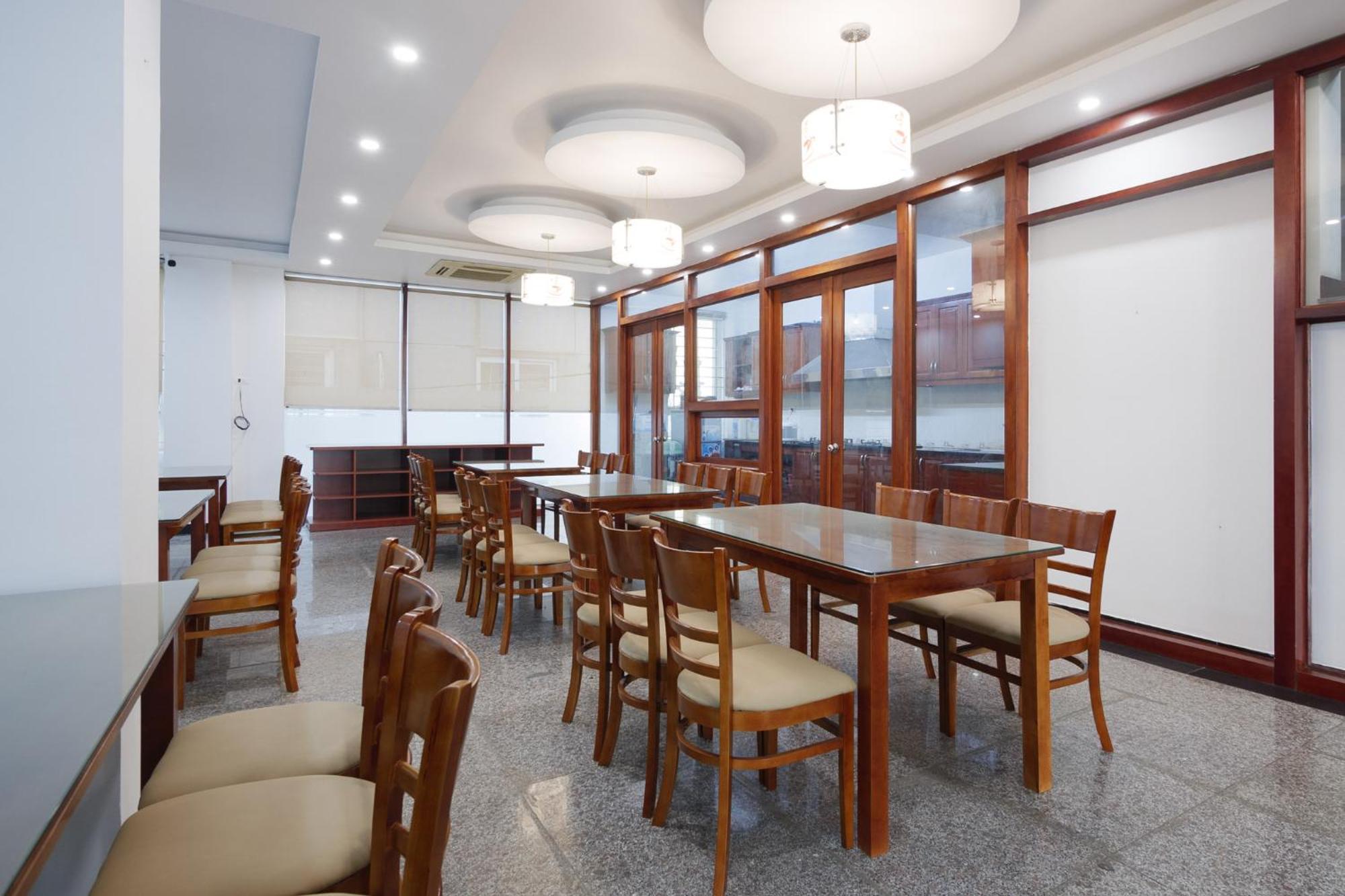 Ngan Ha Hotel Long Bien Hanoi Esterno foto