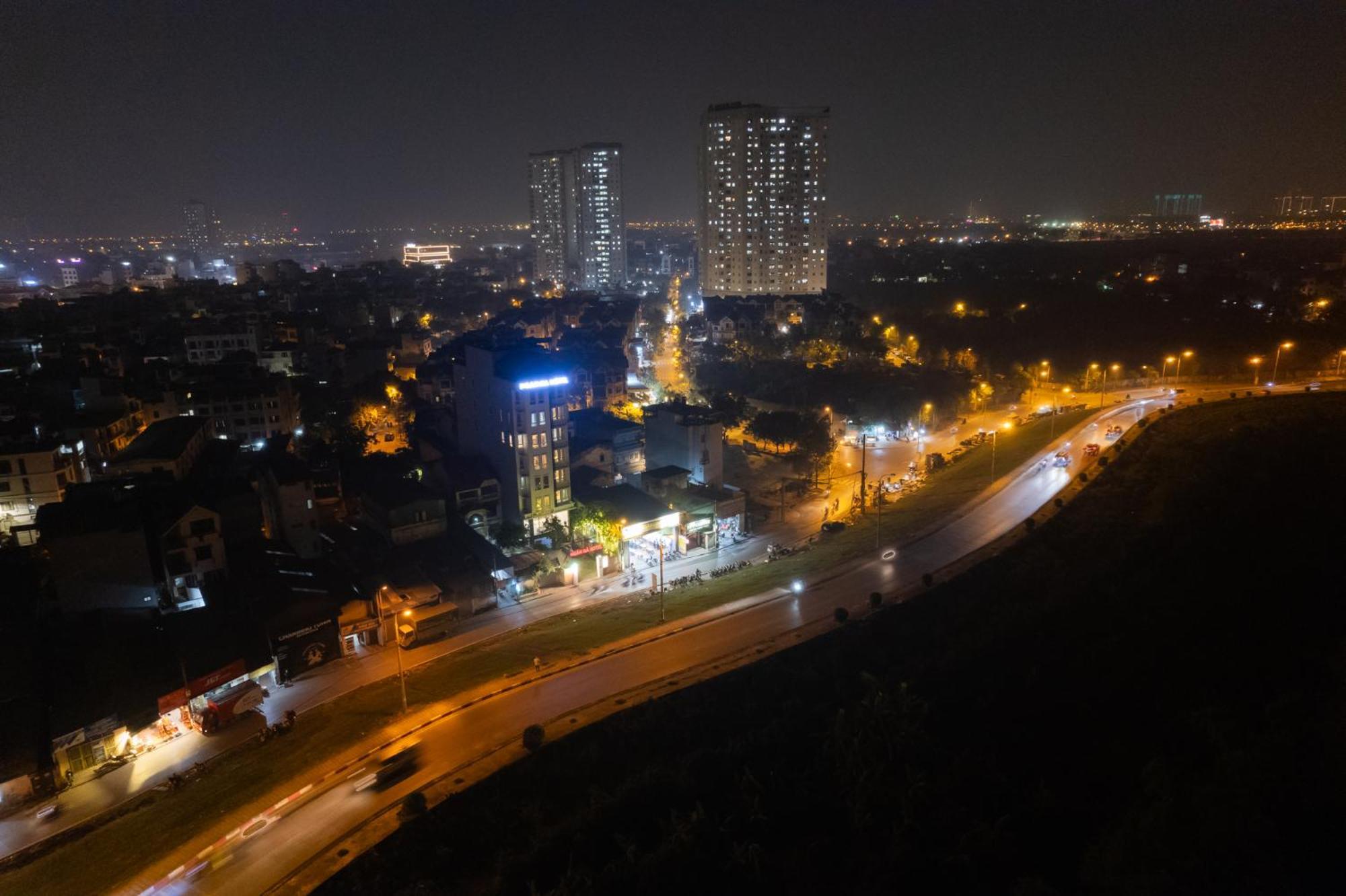 Ngan Ha Hotel Long Bien Hanoi Esterno foto