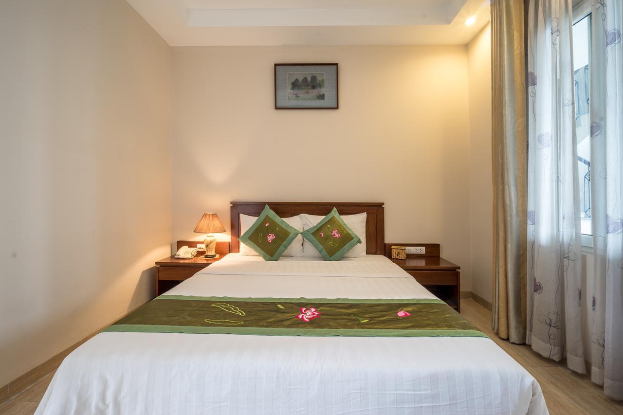 Ngan Ha Hotel Long Bien Hanoi Esterno foto