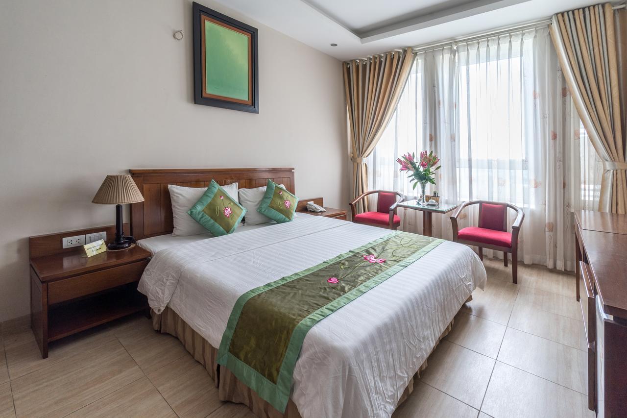 Ngan Ha Hotel Long Bien Hanoi Esterno foto