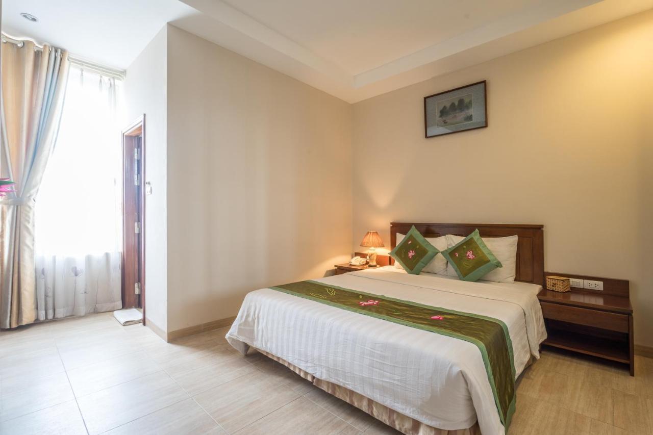 Ngan Ha Hotel Long Bien Hanoi Esterno foto